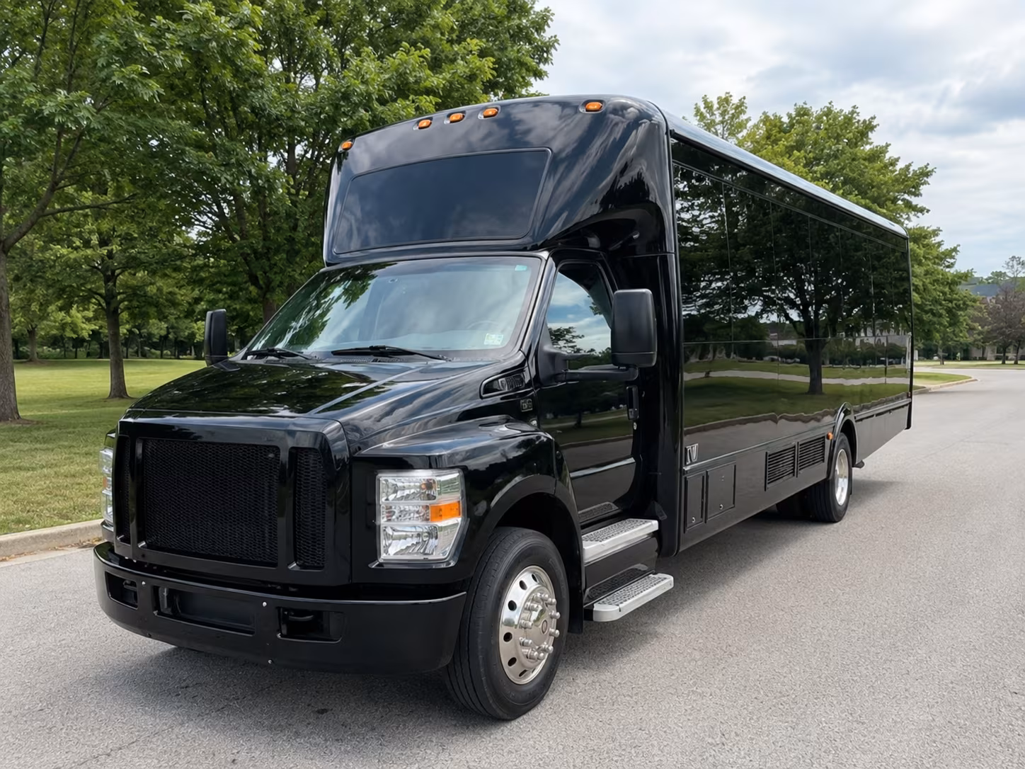 grand prairie corporate retreat shuttle bus rentals